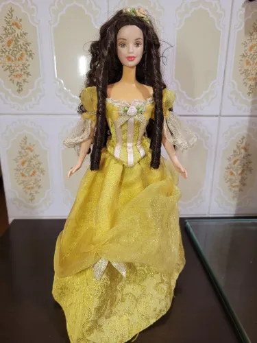 Barbie Bela cabelo encaracolado