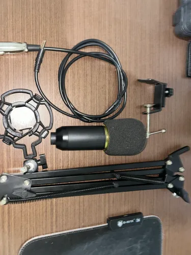 Microfone de mesa 
