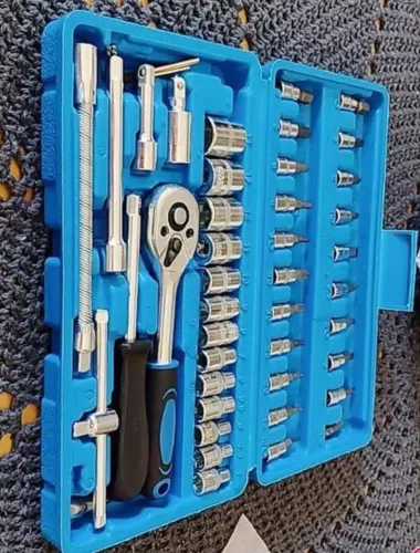 Kit de Ferramentas com Catraca e Soquetes