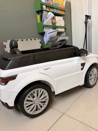 Carrinho Elétrico Infantil Best Ride on Cars 12V Range Rover , 3+ Anos, 25 kg