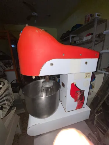 Batedeira Planetária Industrial 12l Branca Bp 12 Rp G Paniz