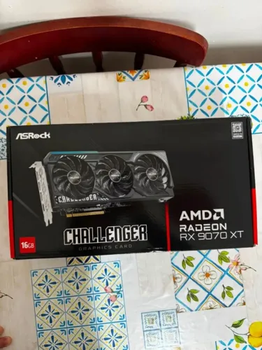 (Lacrada) Placa de vídeo RX 9070 XT Asrock Challenger 16GB Radeon