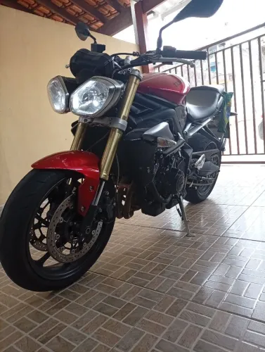 Street triple 675 revisada