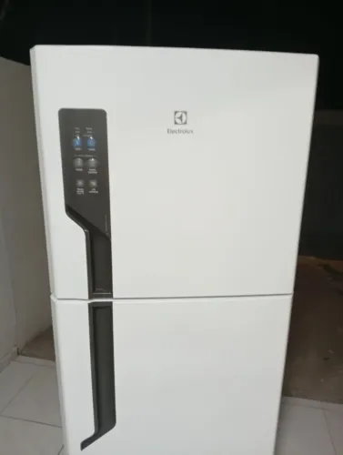 Geladeira Electrolux Novíssima!!!