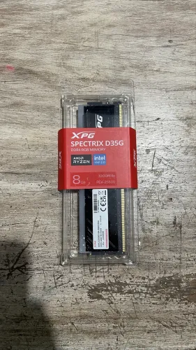 Memória RAM XPG Spectrix 8GB 3200mhz RGB (LACRADA)