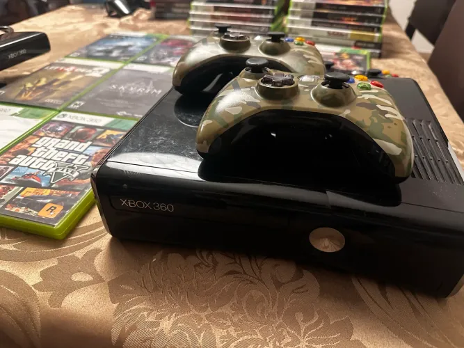 Xbox 360 + 4 Controles + Kinect + 20 Jogos Originais
