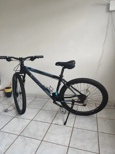 Bike Aro 29 com freio hidráulico