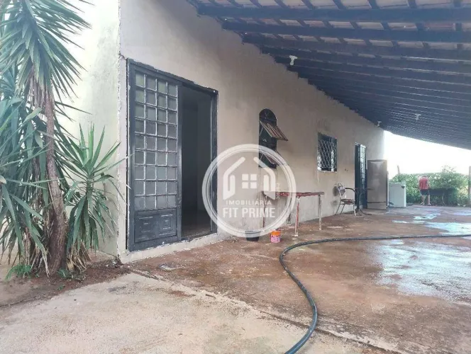 Rancho com 3 dormitórios à venda, 500 m² por R$ 225.000,00 - Jardim Veraneio - Fronteira/M