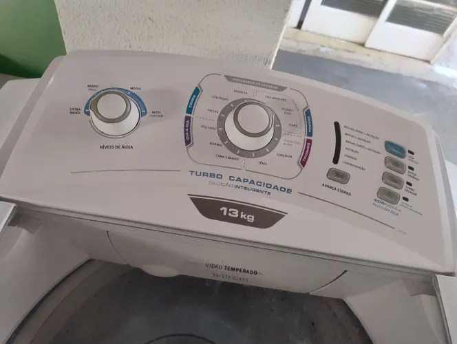 Máquina Eletrolux 13 kilos em perfeito estado