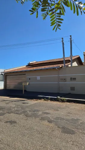 Alugo Casa em Morrinhos GO
