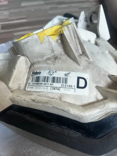 Vendo farol da CB300 original