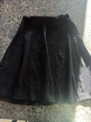 Saia preta midi M