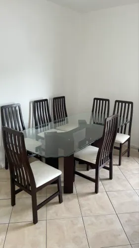 Mesa jantar + 7 cadeiras 