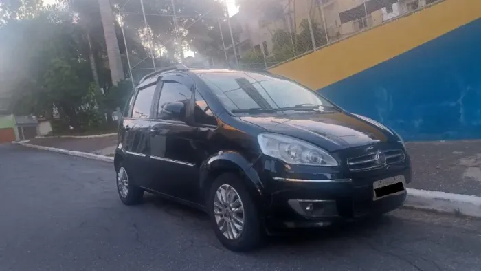Fiat Idea Essence 1.6 Flex 16V 5P 2014