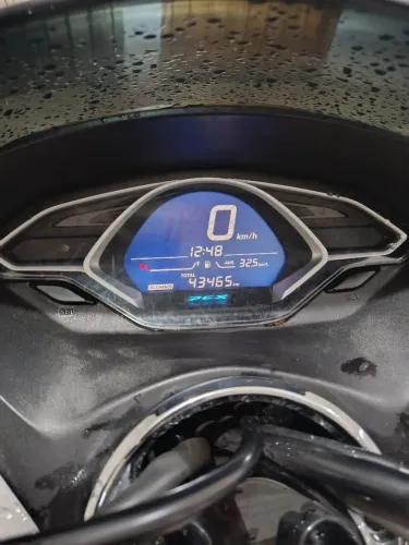 Vendo moto automática PCX ano 2019