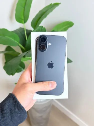 iPhone 16 128GB - Preto