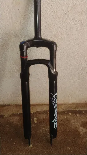 Suspensão para bike aro 26 semi nova