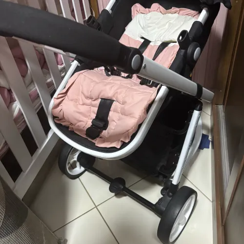 Carrinho de bebê e bebê conforto Travel System Safety 1st Mobi Trio - Completo