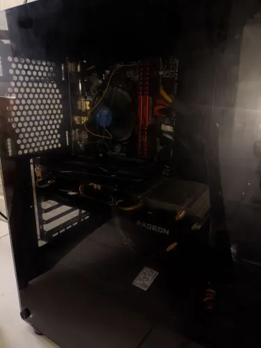 PC Gamer RX 6600