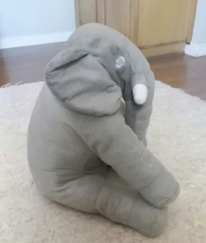 Elefante de pelúcia 50cm otimo estado
