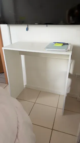 VENDO ESCRIVANINHA