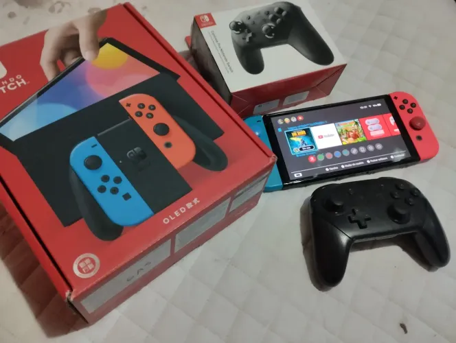 Nintendo Switch OLED completo.