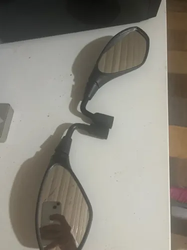 Vendo 2 espelhos original de moto