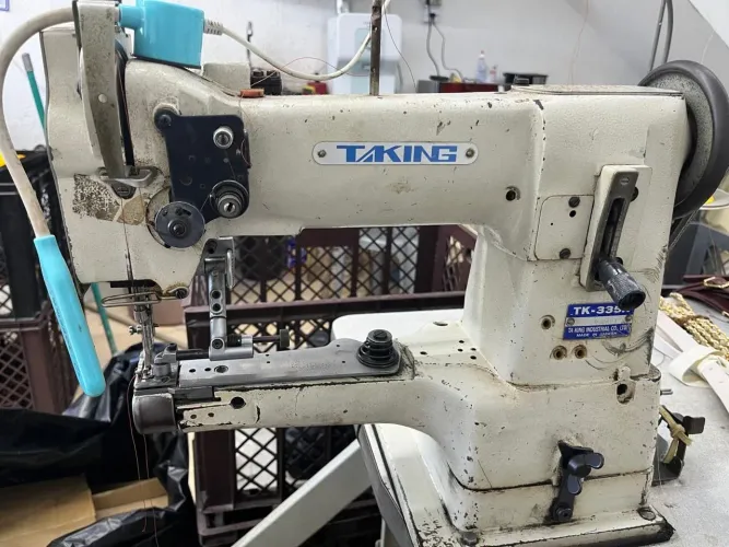 Maquina de costura industrial reta transporte triplo máquina de braço transporte triplo 