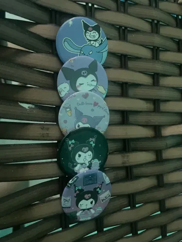 Broches da kuromi