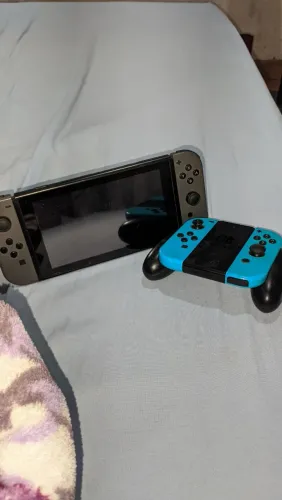 Vendo ou troco Nintendo Switch v1 Desbloqueado