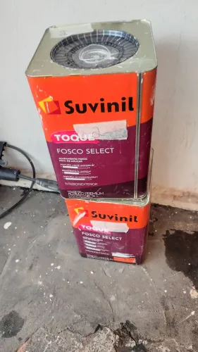 Vende se tinta da marca Suvinil