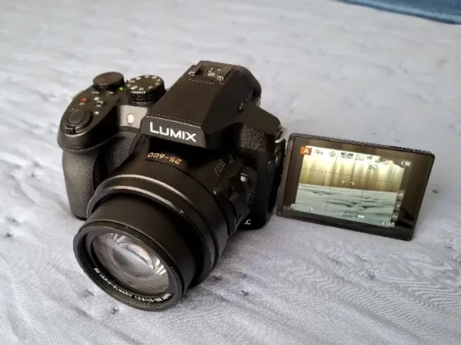Câmera digital 4k Panasonic Lumix FZ300 (Zoom 24x)