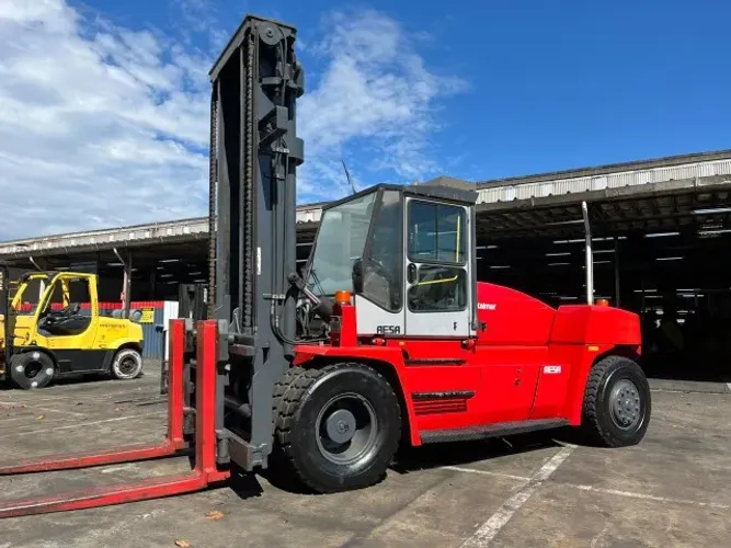 EMPILHADEIRA KALMAR 16 TON MODELO DCE160-12 SEMI-NOVA - BAIXOU O VALOR