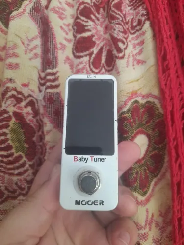 Pedal afinador mooer baby tuner