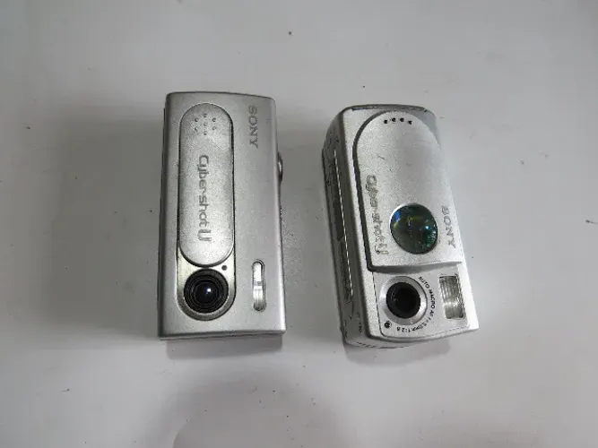 2 mini cameras digitais sony