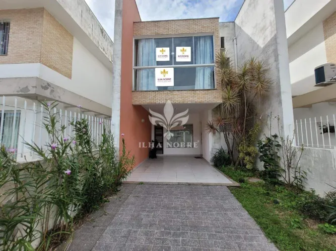 Casa Mobiliada para Alugar com 3 Quartos sendo 1 Suíte no Rio Tavares Florianópolis com 12
