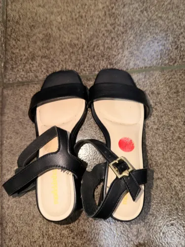 Sandália