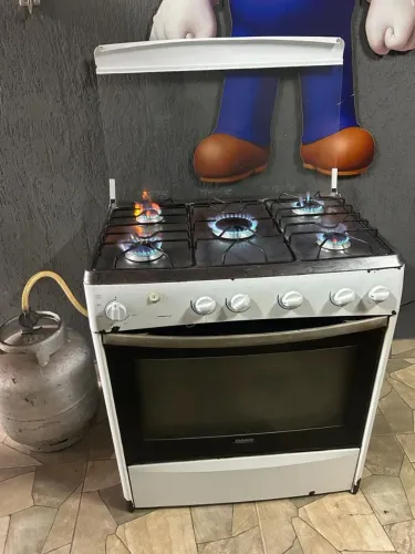 Fogão 5 bocas acendimento automático 