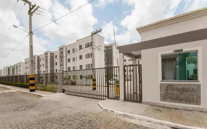 Apartamento com 2 dormitórios à venda por R$ 100.000 - Ernani Sátiro - João Pessoa/PB