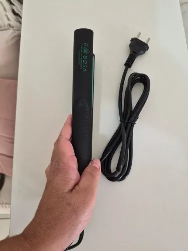 Prancha De Cabelo Babosa Ceramic Íon Gama Italy Verde 127/220v 1 un. | Cor: Verde, Voltage