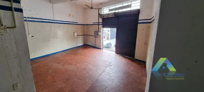 Salão comercial trifásico com 50m² em localização privilegiada a 300mts da Estação de Metr