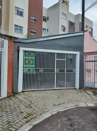 Casa Alto Boqueirão rua tranquila, sem saída