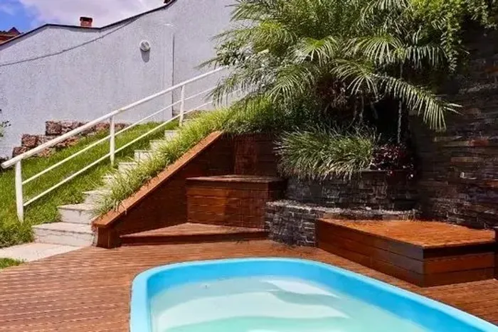 Casa com 3 quartos com piscina 187m² à venda Zona Norte Porto Alegre