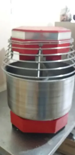 Masseira Braesi 5 Kg 127 V ótimo estado