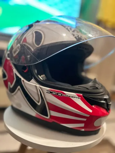 Capacete MT Helmets Blade Battle  - Edição Exclusiva