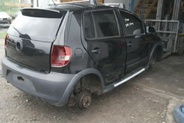 Sucata Cross Fox 2007 N tem motor