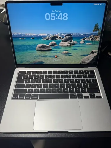 Vendo MacBook Air de 13? com chip M5, 16GB de memória RAM
