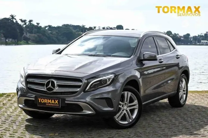Mercedes-Benz GLA 200 Adv. 1.6/1.6 TB 16V Flex Aut. 2017