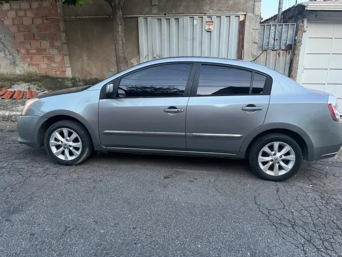 Nissan Sentra S 2.0/ 2.0 Flex Fuel 16V Aut. 2012
