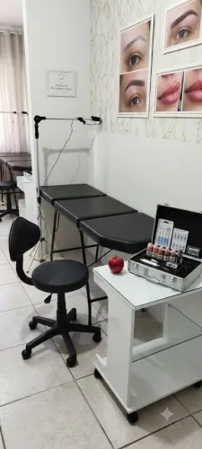 Maca Portátil 3 Posições + Mocho 